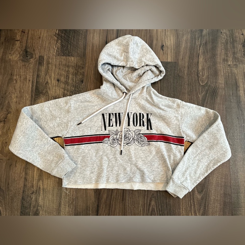 GUC Women's Garage Raw Hem Gray Cropped Hoodie Sweatshirt Red Black Rose Size XS